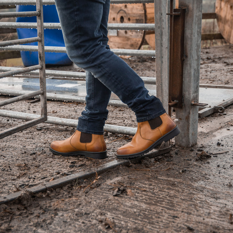 Xpert Heritage Saddler Dealer Boot Burnished Tan